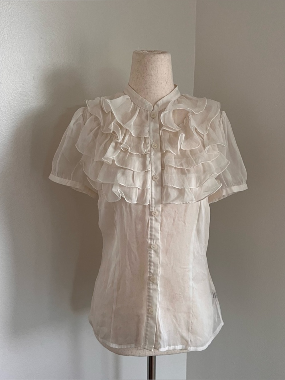 Vintage Y2K The Limited Ivory ruffled blouse // size small